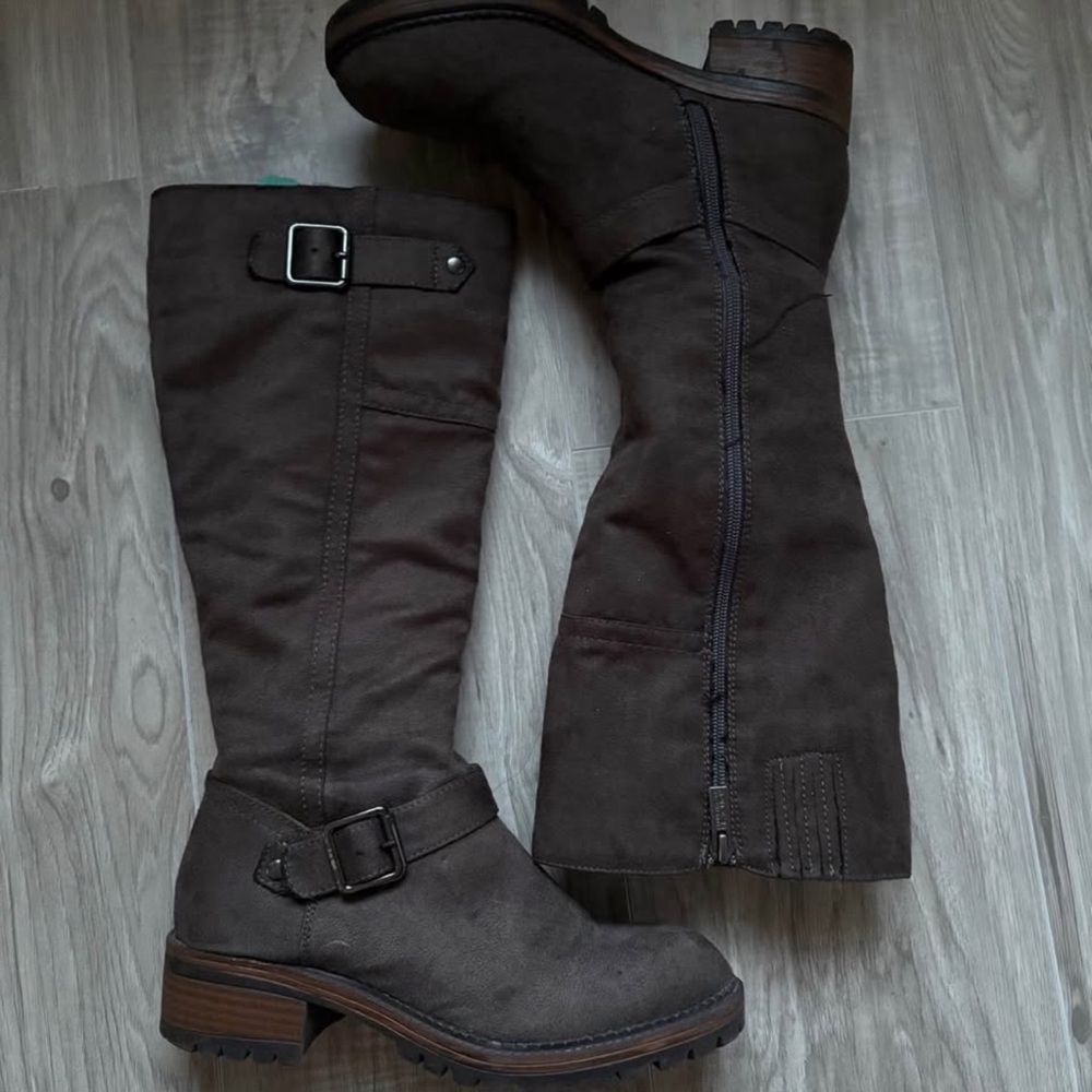 Brown Knee-High Women's Boots